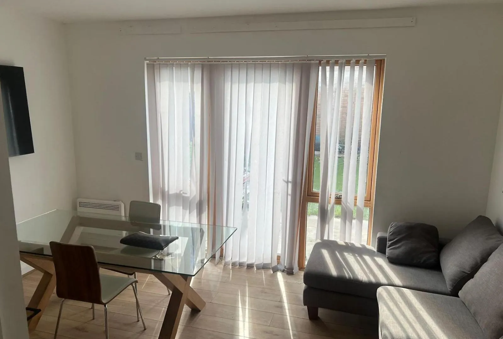 Comfortable House Thamesmead  Holiday home Thamesmead (Greater London)